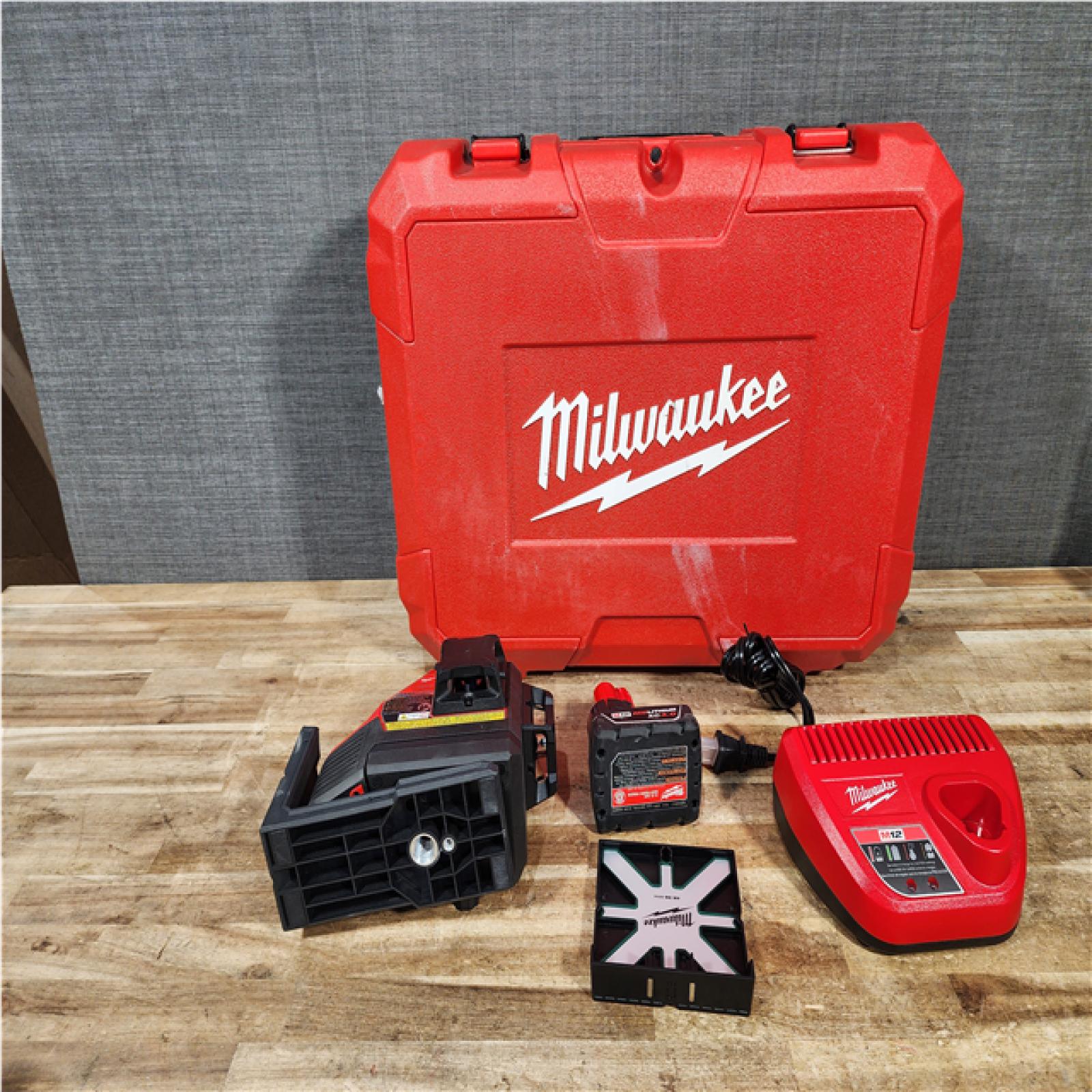 Houston Location AS-IS Milwaukee 12-Volt Lithium-Ion Cordless Green 250 ft. 3-Plane Laser Level Kit