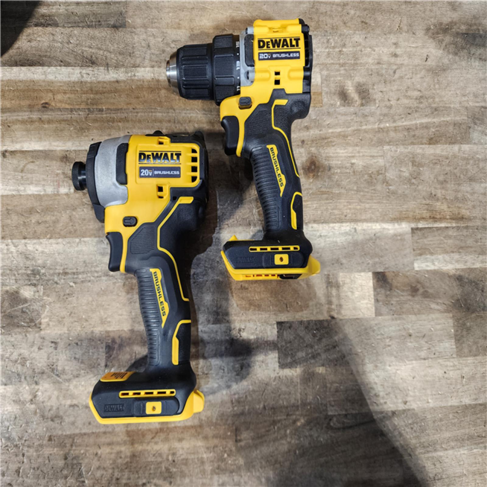 HOUSTON LOCATION - AS-IS Dewalt DCK225D2 20V MAX ATOMIC Brushless Compact Lithium-Ion 1/2 in. Cordless Drill Driver and 1/4 in. Impact Driver Combo Kit with 2 Batteries 2 Ah