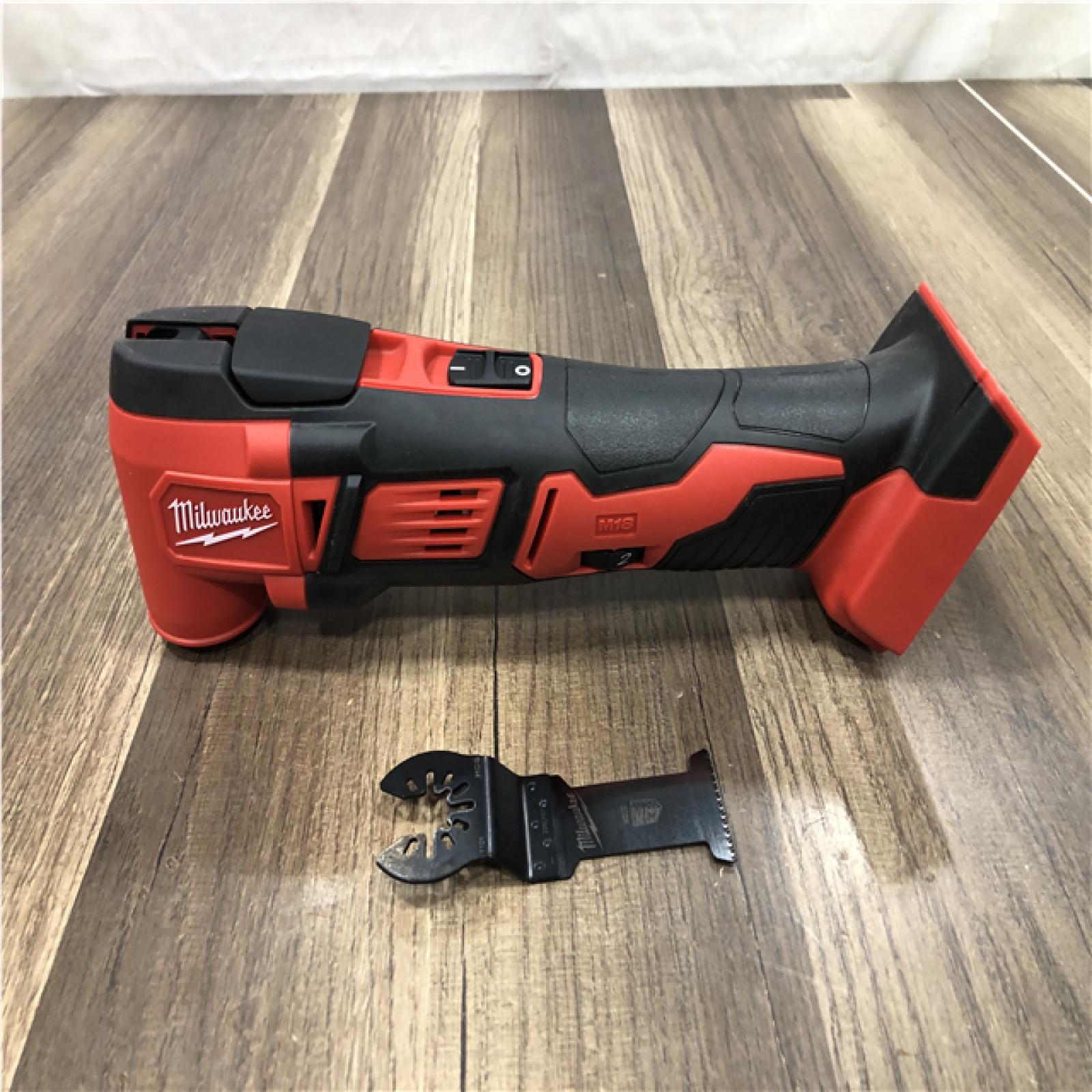 AS-IS Milwaukee 18V Lithium-Ion Cordless Oscillating Multi-Tool (Tool-Only)