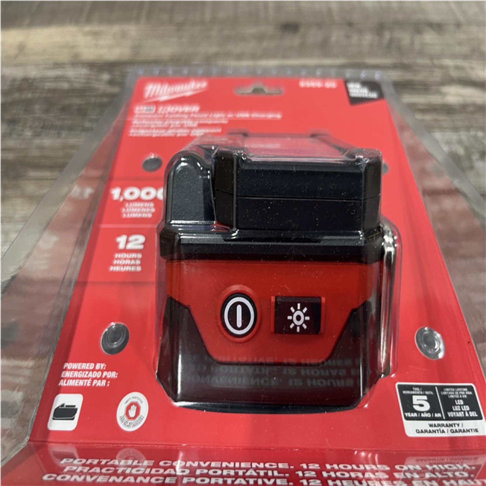 NEW - Milwaukee 18-Volt Lithium-Ion Cordless 1000 Lumens ROVER Compact Folding Flood Light with USB Charging (Tool-Only)