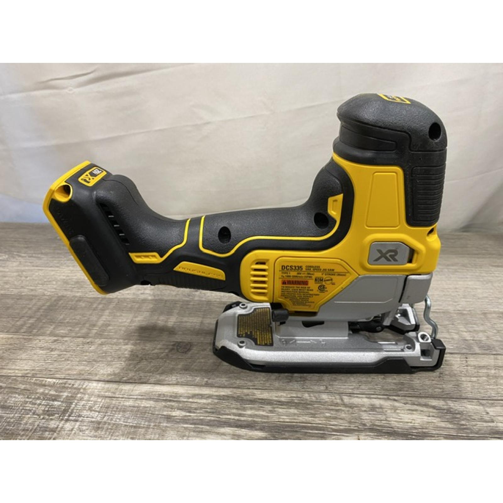 AS-IS DEWALT 20V MAX XR Cordless Barrel Grip Jigsaw (Tool Only)