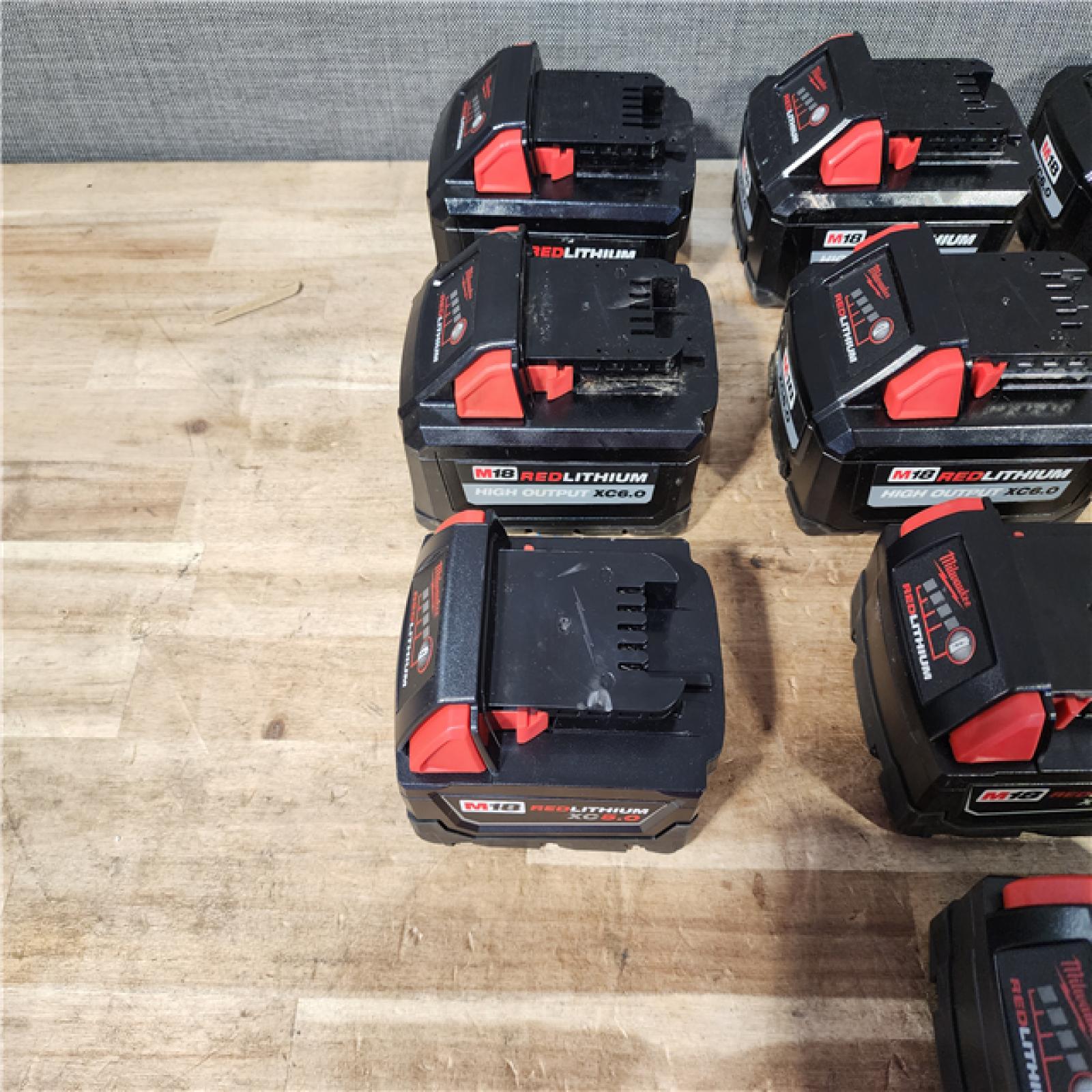 HOUSTON LOCATION - AS - IS MILWAUKEE BATTERY PACK QTY - 10