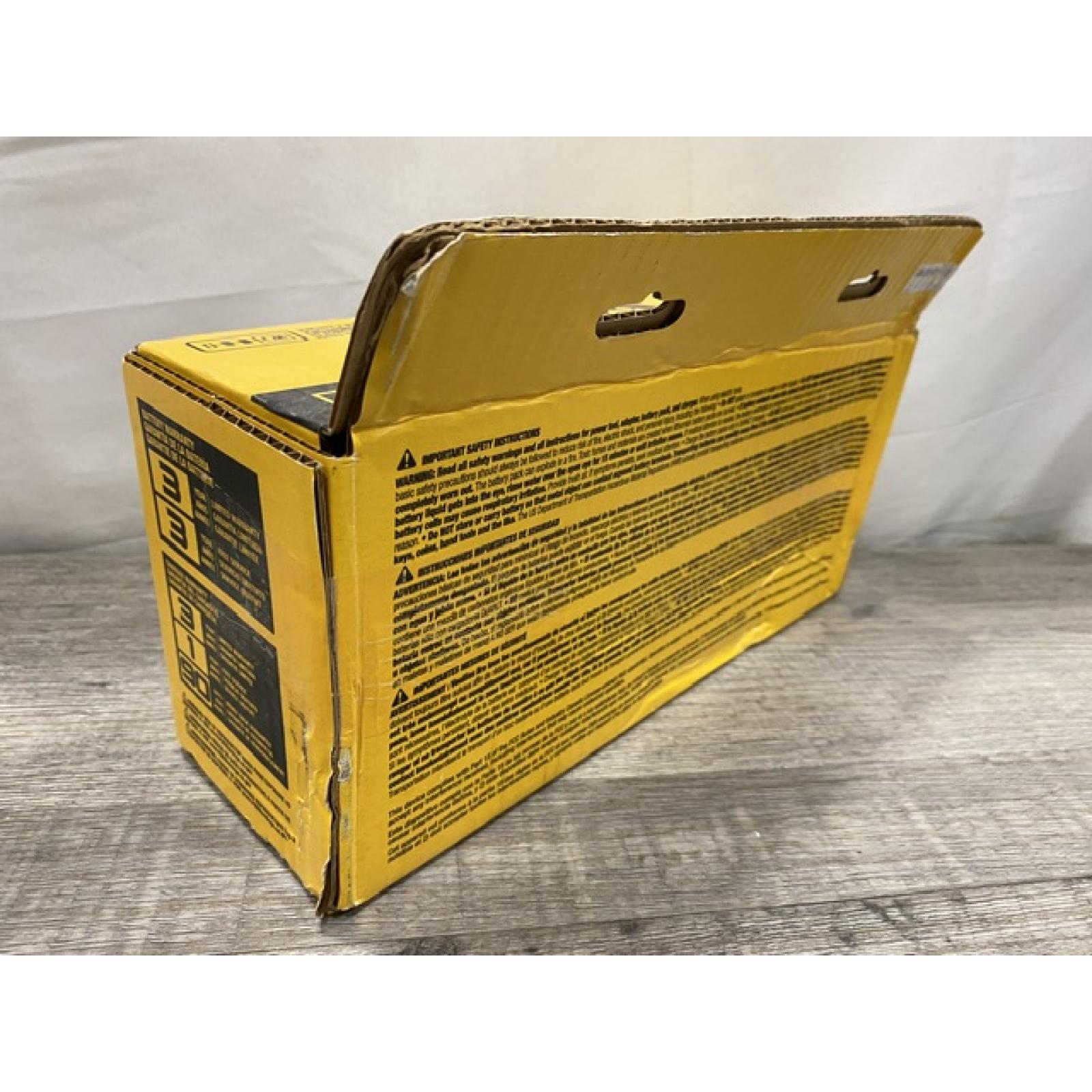 NEW - DEWALT 20V MAX Lithium-Ion Battery Kit with 5.0Ah and 2.0Ah Battery and Charger