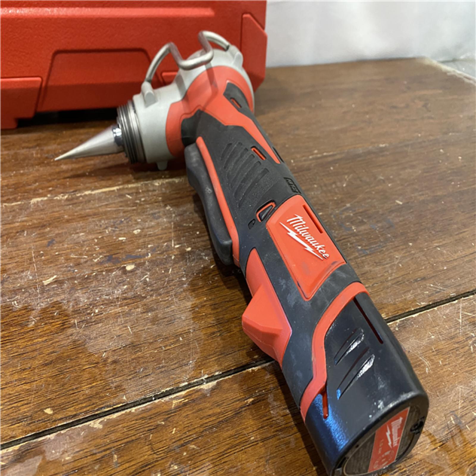 AS-IS M12 12-Volt Lithium-Ion Cordless PEX Expansion Tool Kit with (2) 1.5 Ah Batteries, (3) Expansion Heads and Hard Case