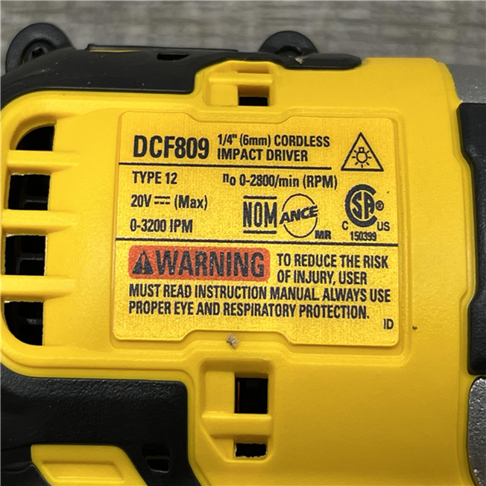 AS-IS DEWALT ATOMIC 20-Volt MAX Lithium-Ion Cordless Combo Kit