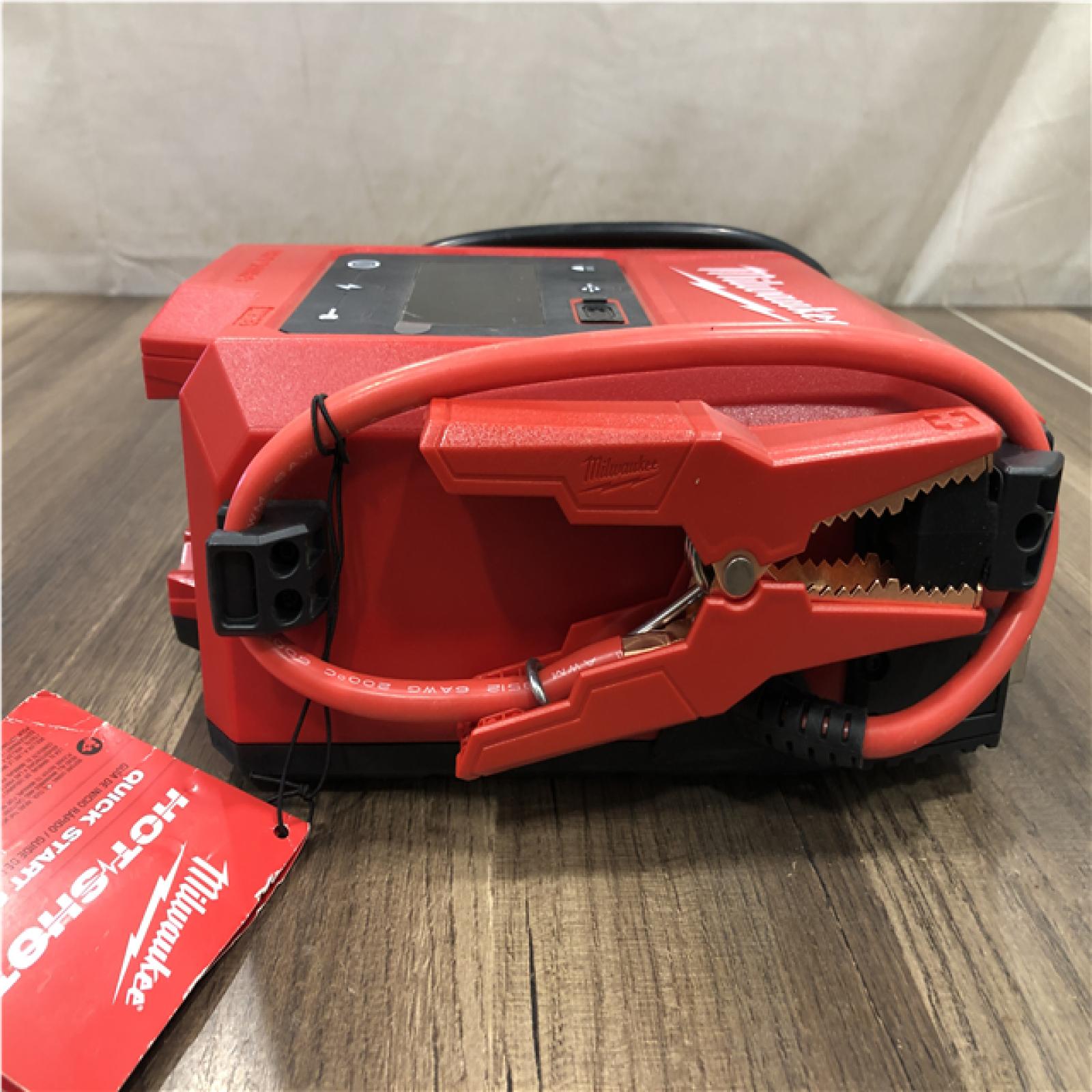 AS-IS Milwaukee 18V Lithium-Ion Cordless 2000 Peak Amp HOTSHOT Jump Starter (Tool-Only)