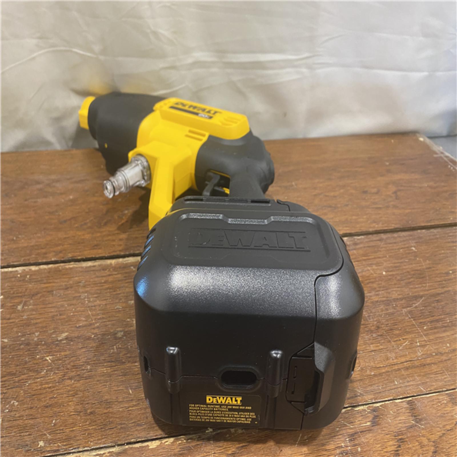 AS-IS Dewalt 20V 550 PSI  1 GPM Cordless Power Cleaner W/ 4 Nozzles Tool-Only DCPW550B