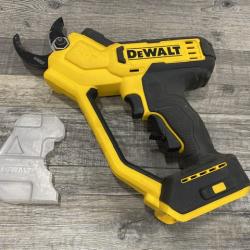AS-IS DEWALT 20V MAX Cordless Battery Powered Pruner Kit