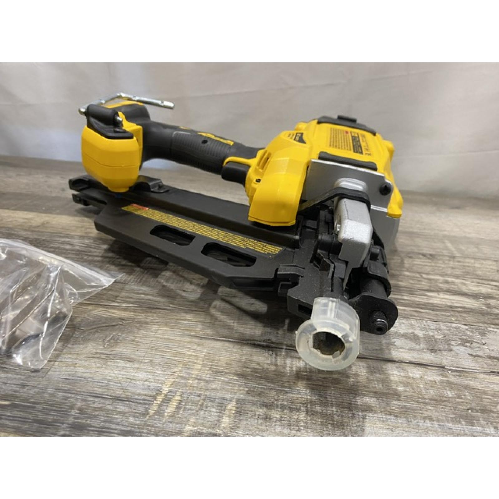 AS-IS DEWALT 20V 30 Degree Cordless Framing Nailer (Tool-Only)
