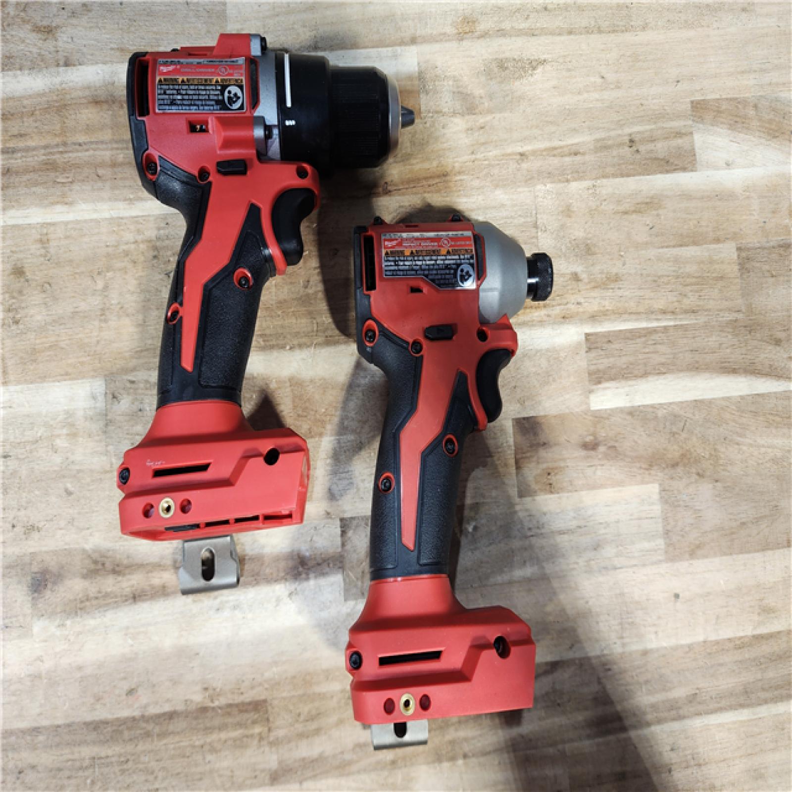 HOUSTON LOCATION - AS-IS Milwaukee  18V Lithium-Ion Brushless Cordless Compact Drill/Impact Combo Kit