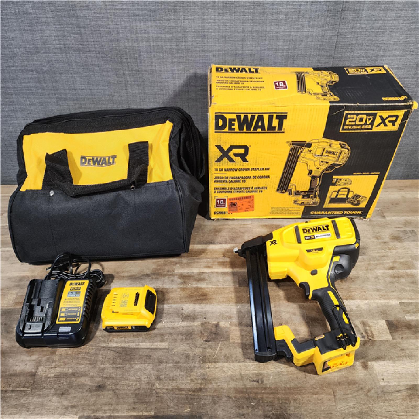 HOUSTON LOCATION - AS-IS DeWALT DCN681D1 20-Volt MAX 18ga Cordless Brushless Narrow Crown Stapler Kit