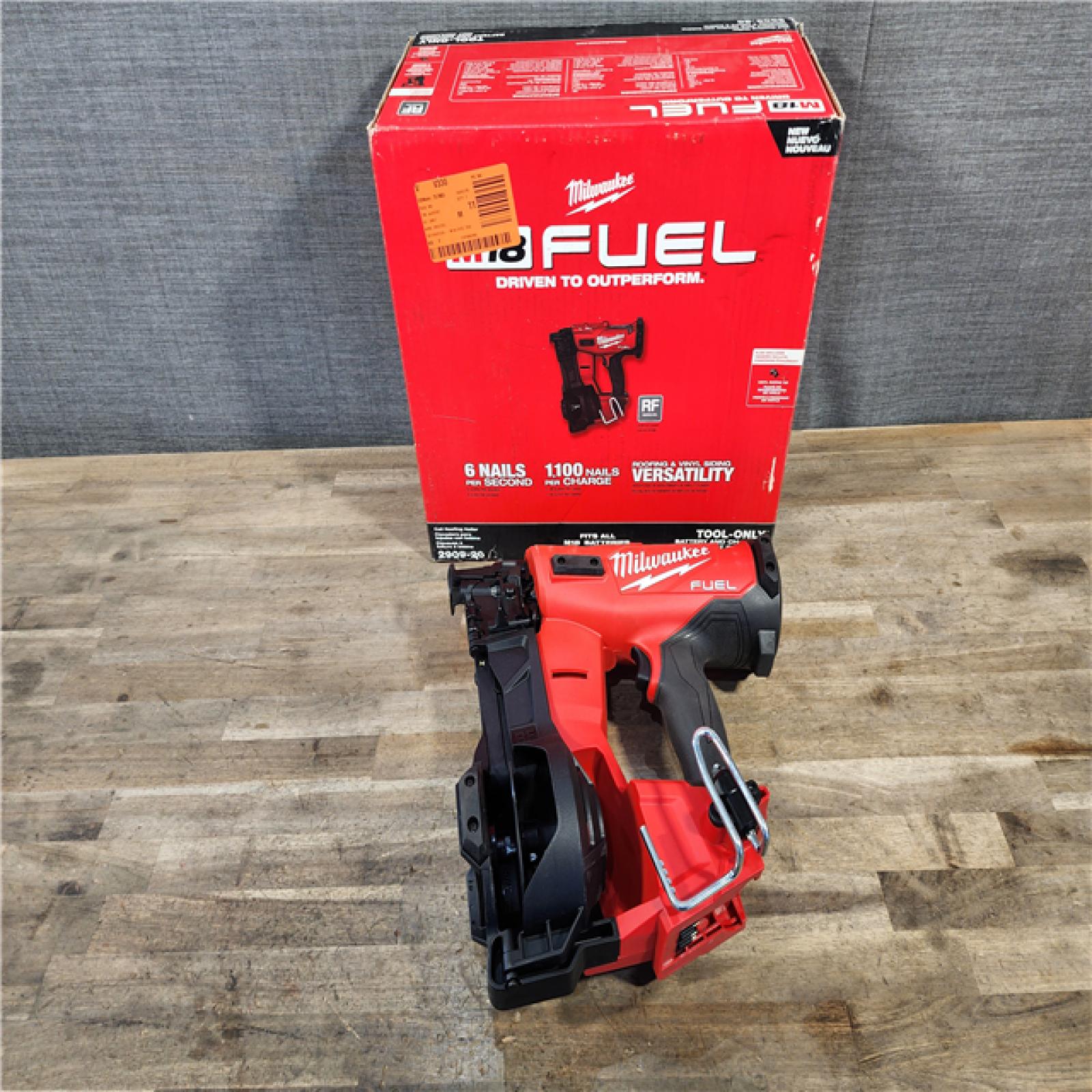 HOUSTON LOCATION - AS-IS Milwaukee M18 FUEL 18-Volt Lithium-Ion Brushless Cordless Coil Roofing Nailer (Tool Only)
