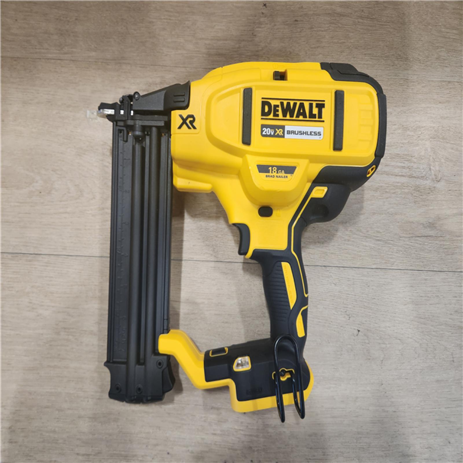 AS-IS- DeWalt 20V MAX XR Lithium-Ion Cordless 18-Gauge Brad Nailer (Tool Only)