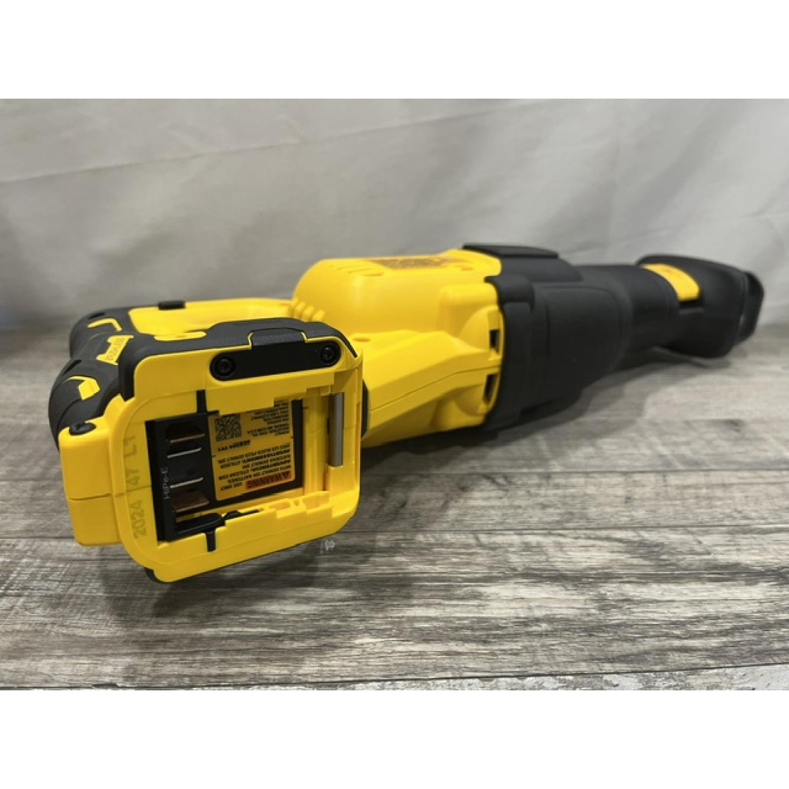 AS-IS DEWALT 20-Volt XR Cordless Reciprocating Saw (Tool Only)