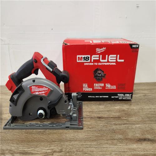 Phoenix Location Milwaukee M18 FUEL 18V Lithium-Ion Brushless Cordless 7-1/4 in. Circular Saw (Tool-Only) 2732-20