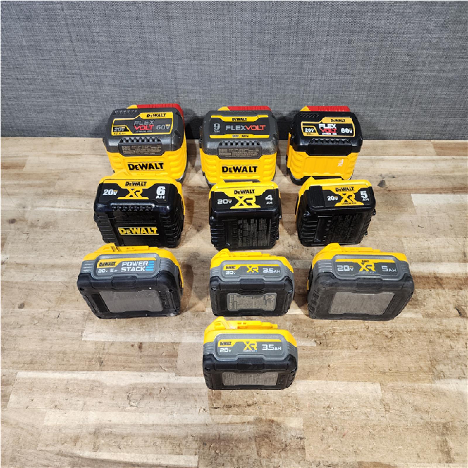 HOUSTON LOCATION - AS - IS DEWALT BATTERY PACK QTY - 10