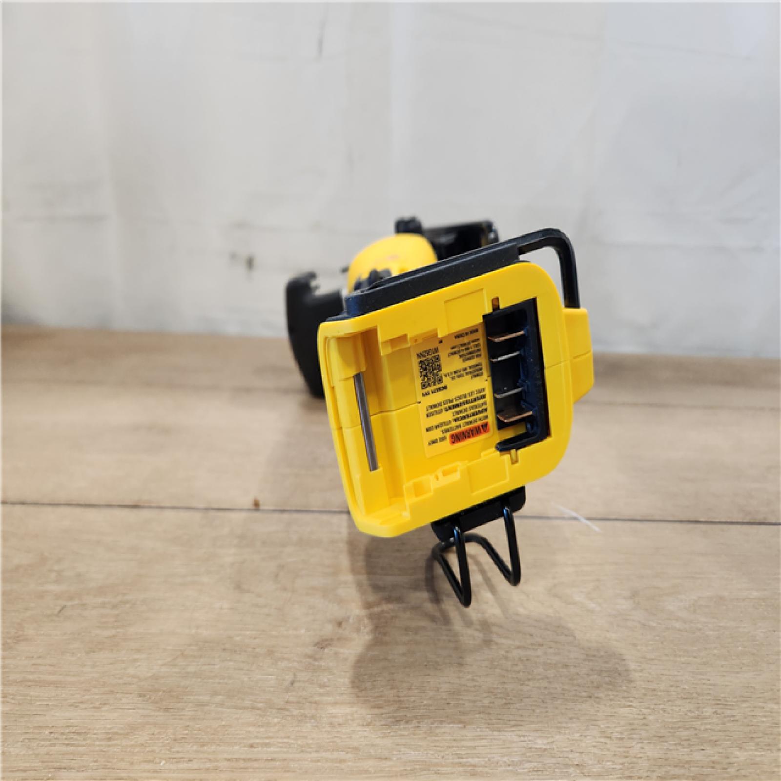 AS-IS- DEWALT ATOMIC 20V MAX Cordless Brushless 4-1/2 in. Circular Saw (Tool Only)