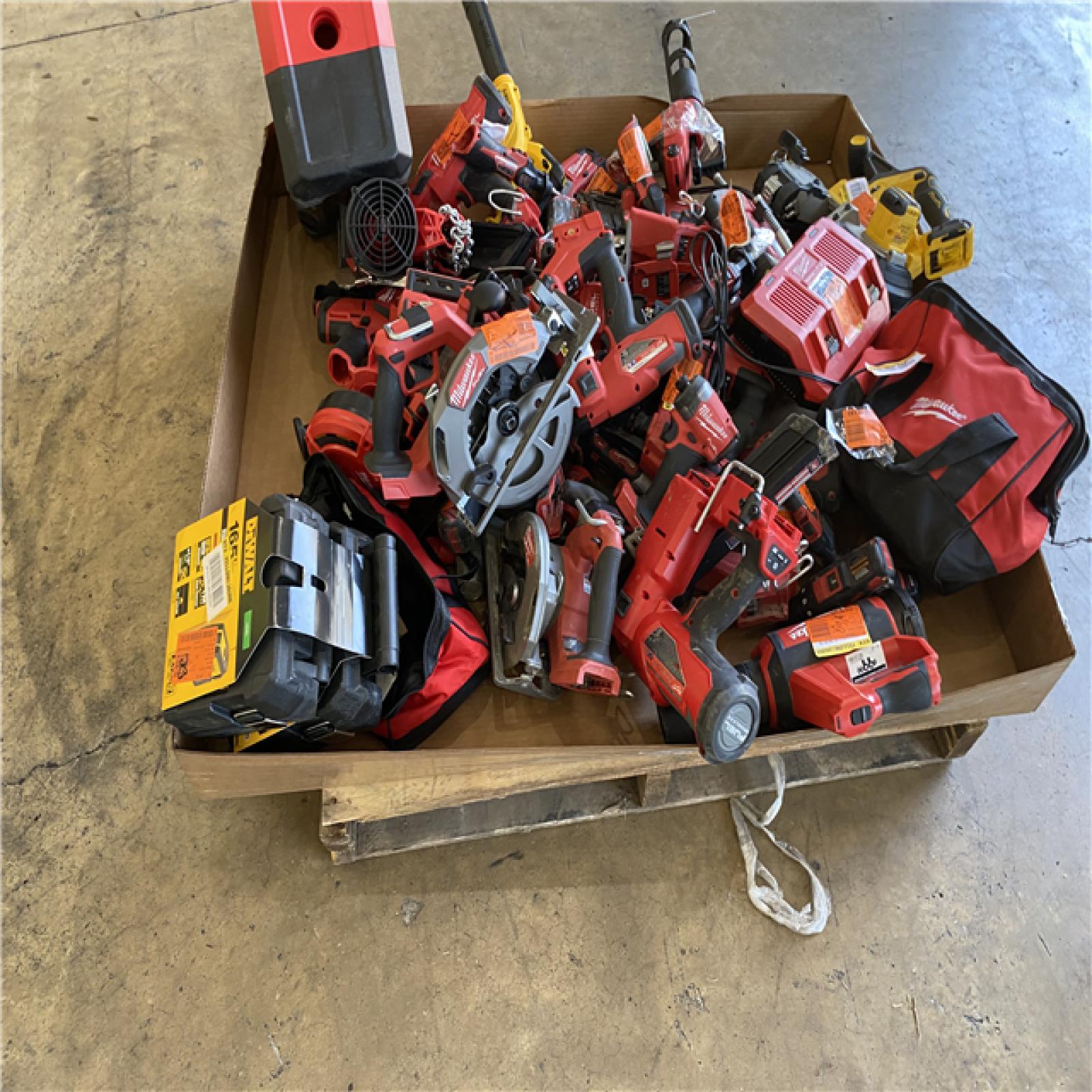Houston Location AS IS - Tool Pallet