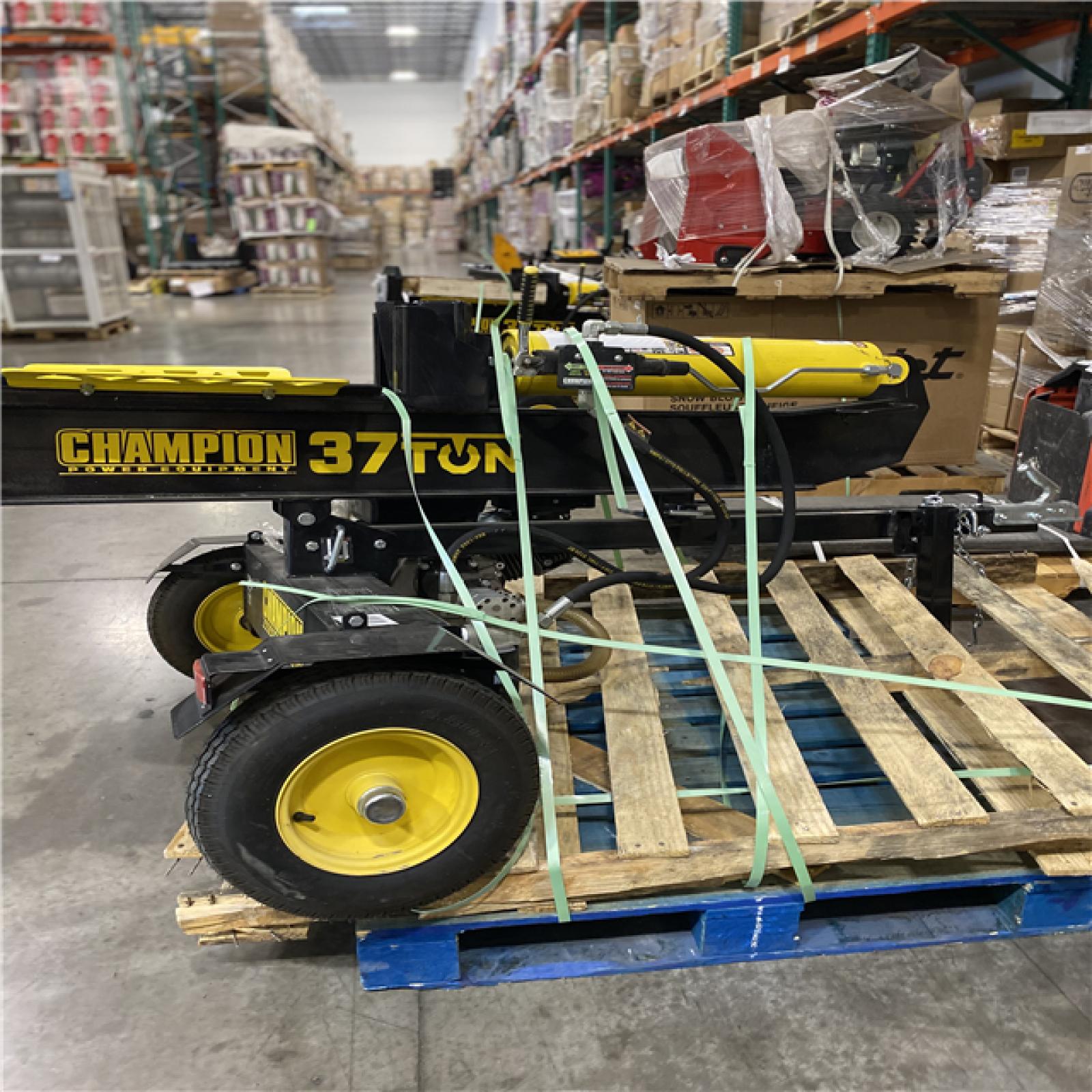 Champion Power Equipment 37 Ton 338 cc Gas Powered Full Beam Log Splitter