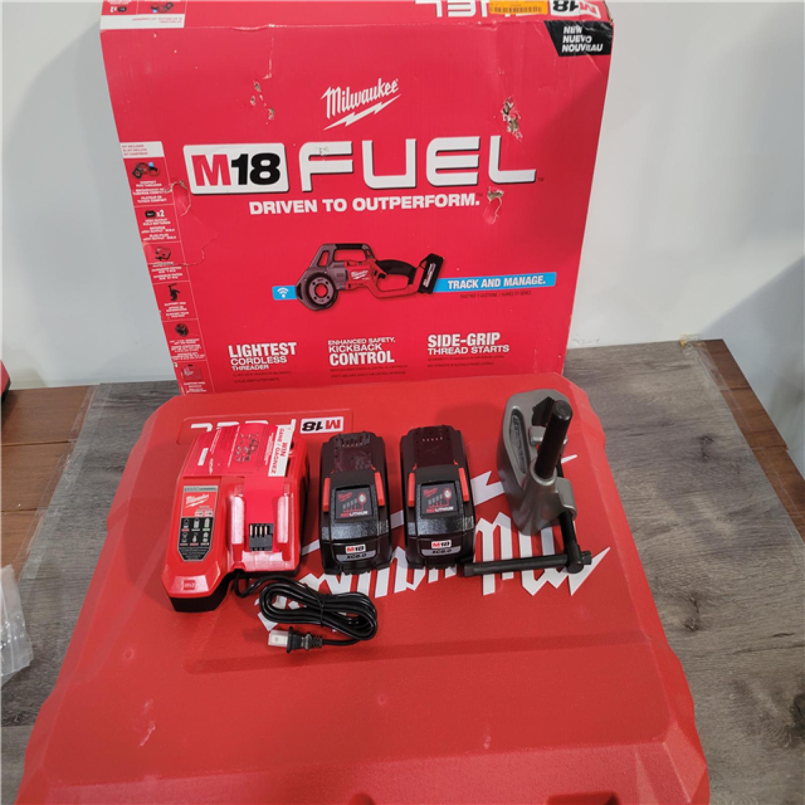 CALIFORNIA NEW MILWAUKEE COMPACT PIPE THREADER W/ONE-KEY WITH 1/2-1/4 COMPACT DIE HEADS  Includes (2) Batteries  Charger & Hard Case