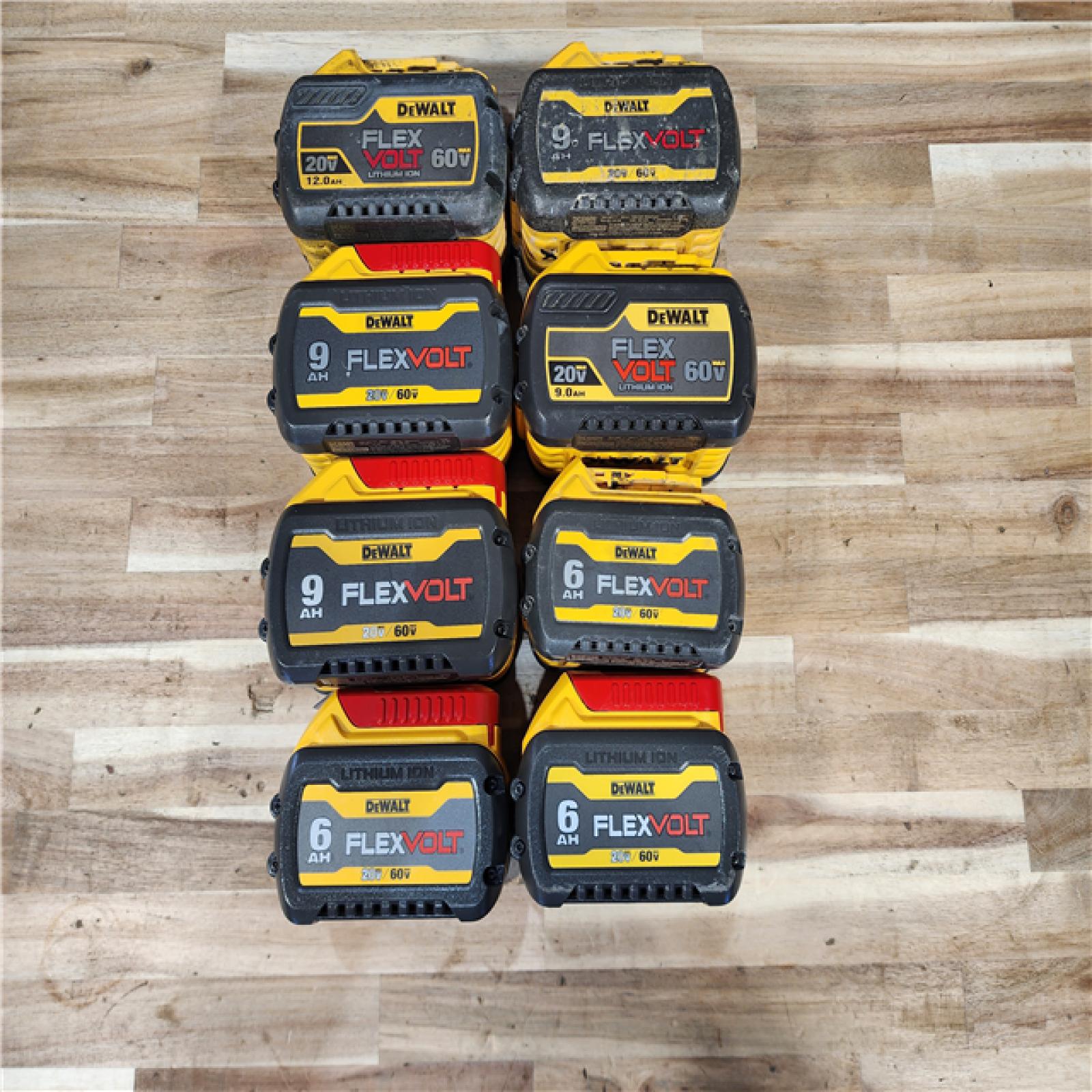 HOUSTON LOCATION - AS-IS DEWALT BATTERY PACK QTY - 8