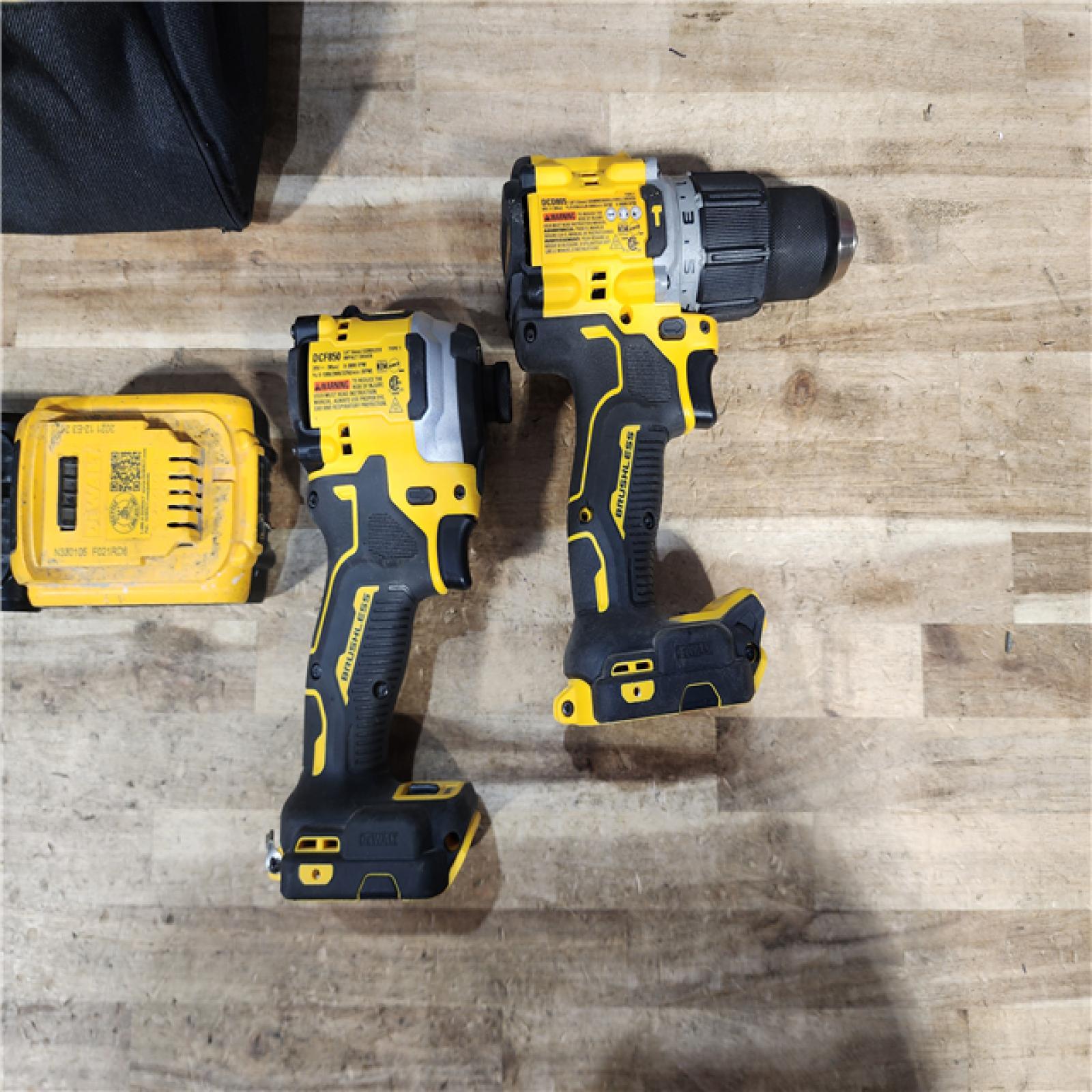 HOUSTON LOCATION - AS - IS DEWALT ATOMIC 20V MAX Lithium-Ion Cordless 2-Tool Combo Kit