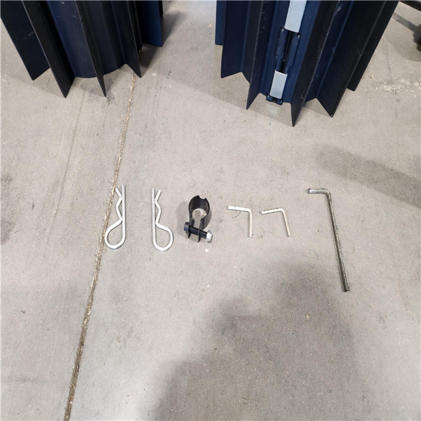 AS-IS- M18 FUEL QUIK-LOK Rubber Broom Attachment