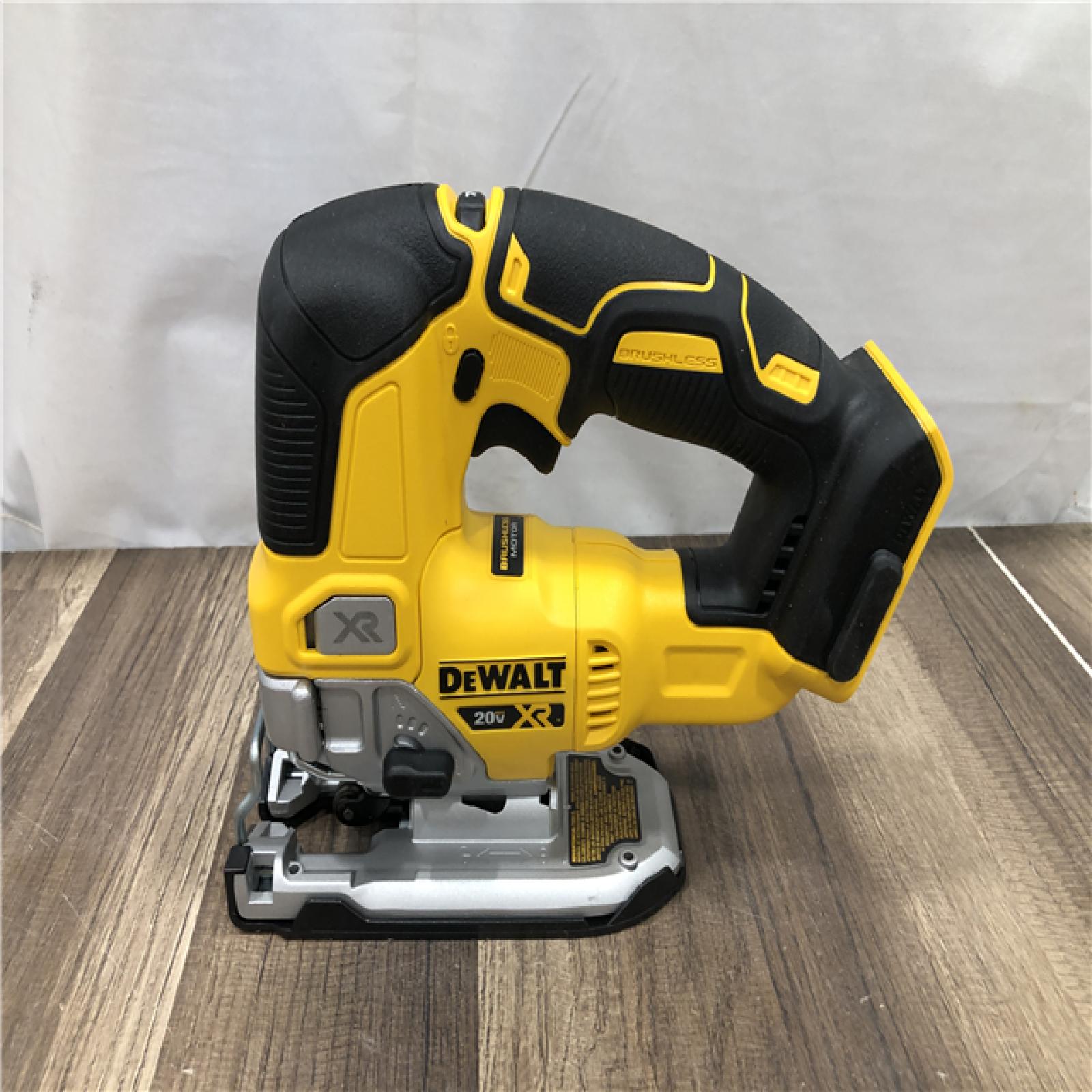 AS-IS DEWALT 20V Lithium-Ion 2-Tool Cordless Combo Kit