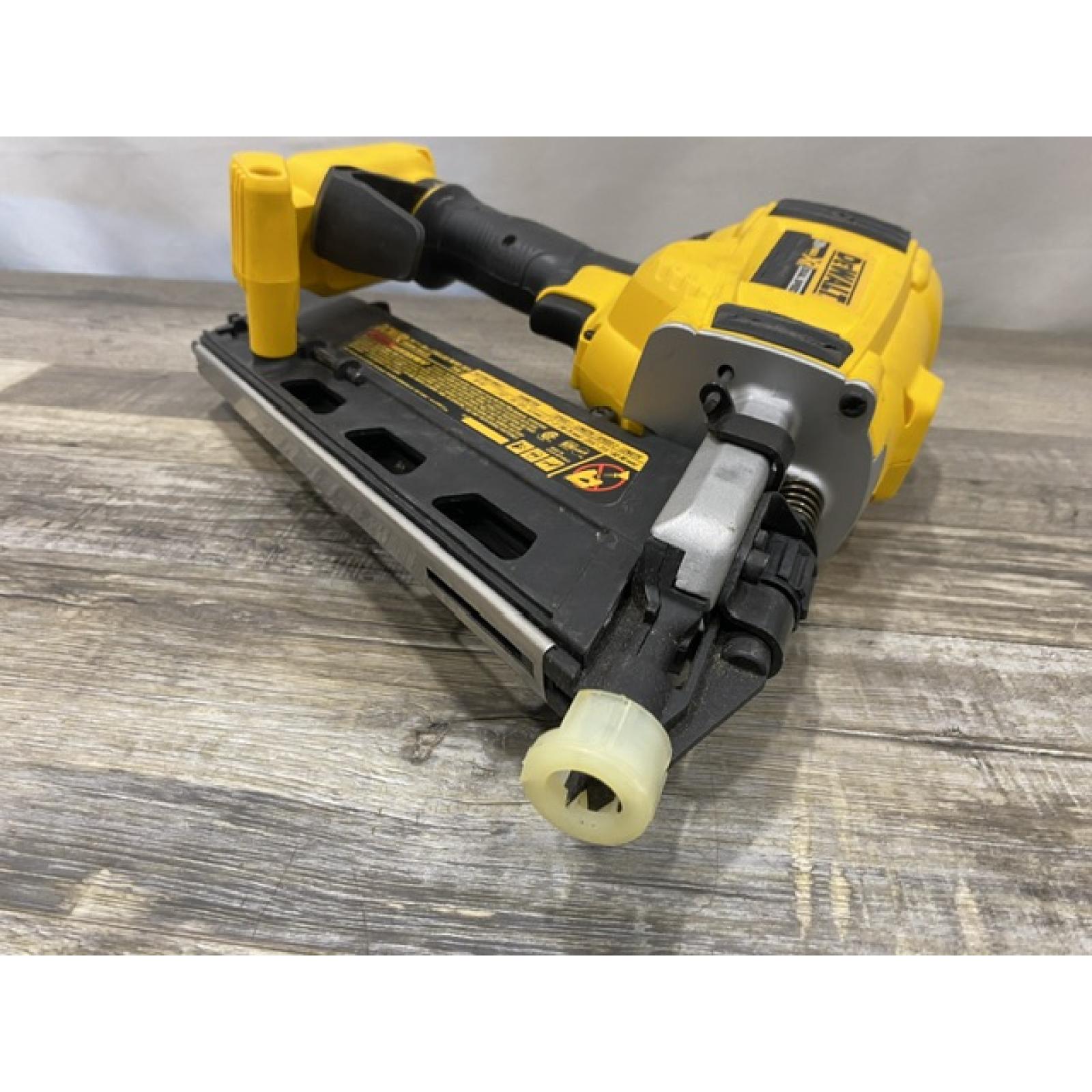 AS-IS DEWALT 20V MAX Brushless Li-Ion Framing Nailer (Tool Only)