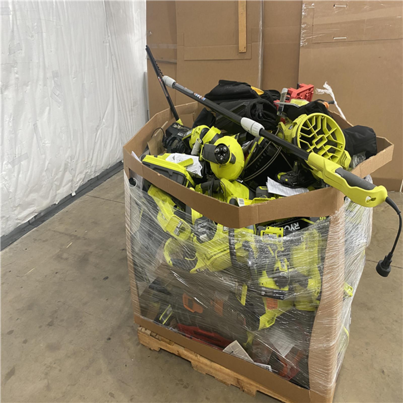 Houston Location AS IS - Tool Pallet