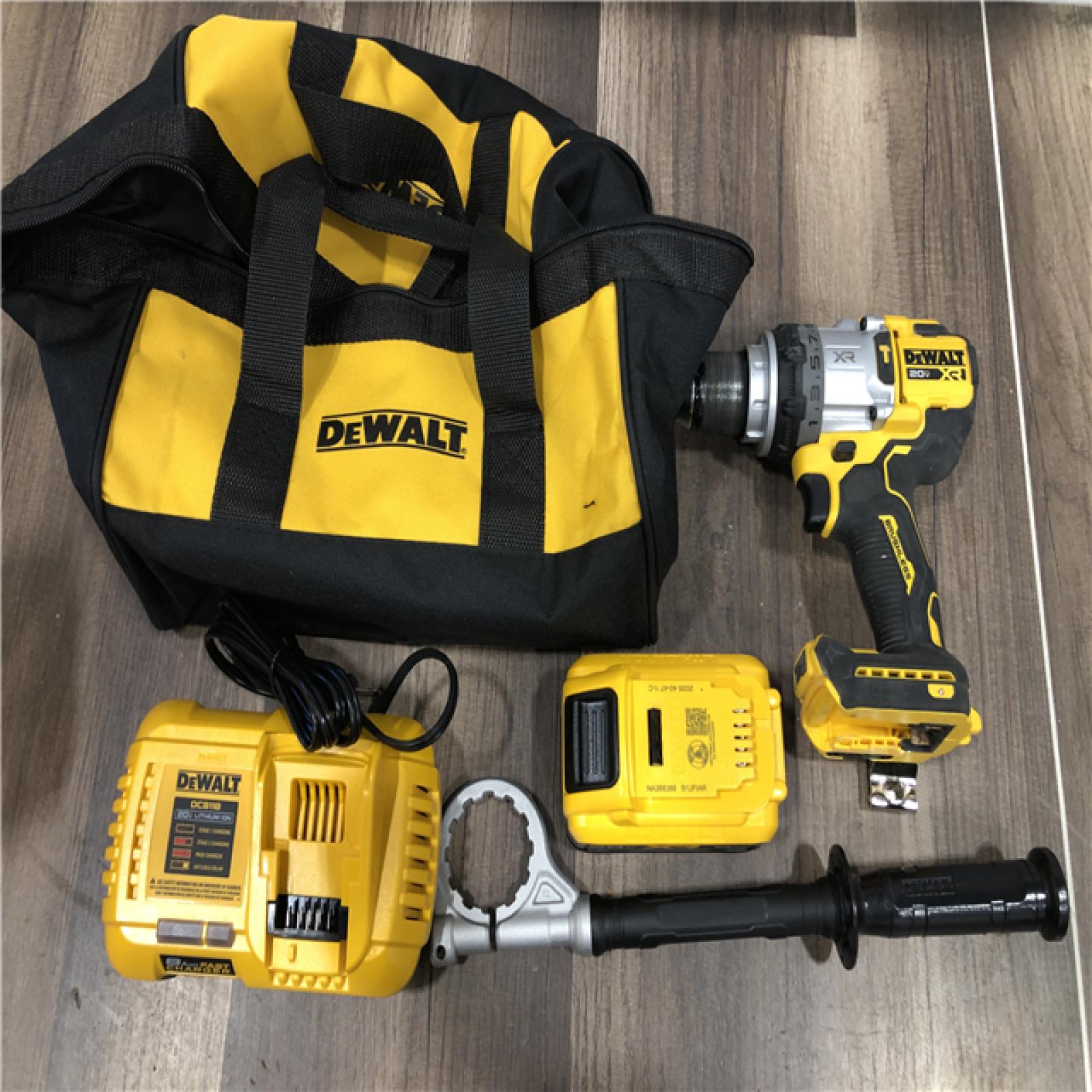 AS-IS DEWALT Atomic 20V Max Lithium-Ion Brushless Cordless Compact 1/4 in. Impact Driver Kit