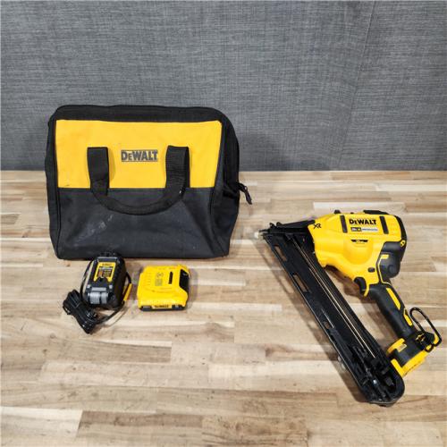 HOUSTON LOCATION - AS-IS DEWALT 20V MAX XR Lithium-Ion Cordless 2-1/2 in. 15-Gauge Finish Nailer Kit