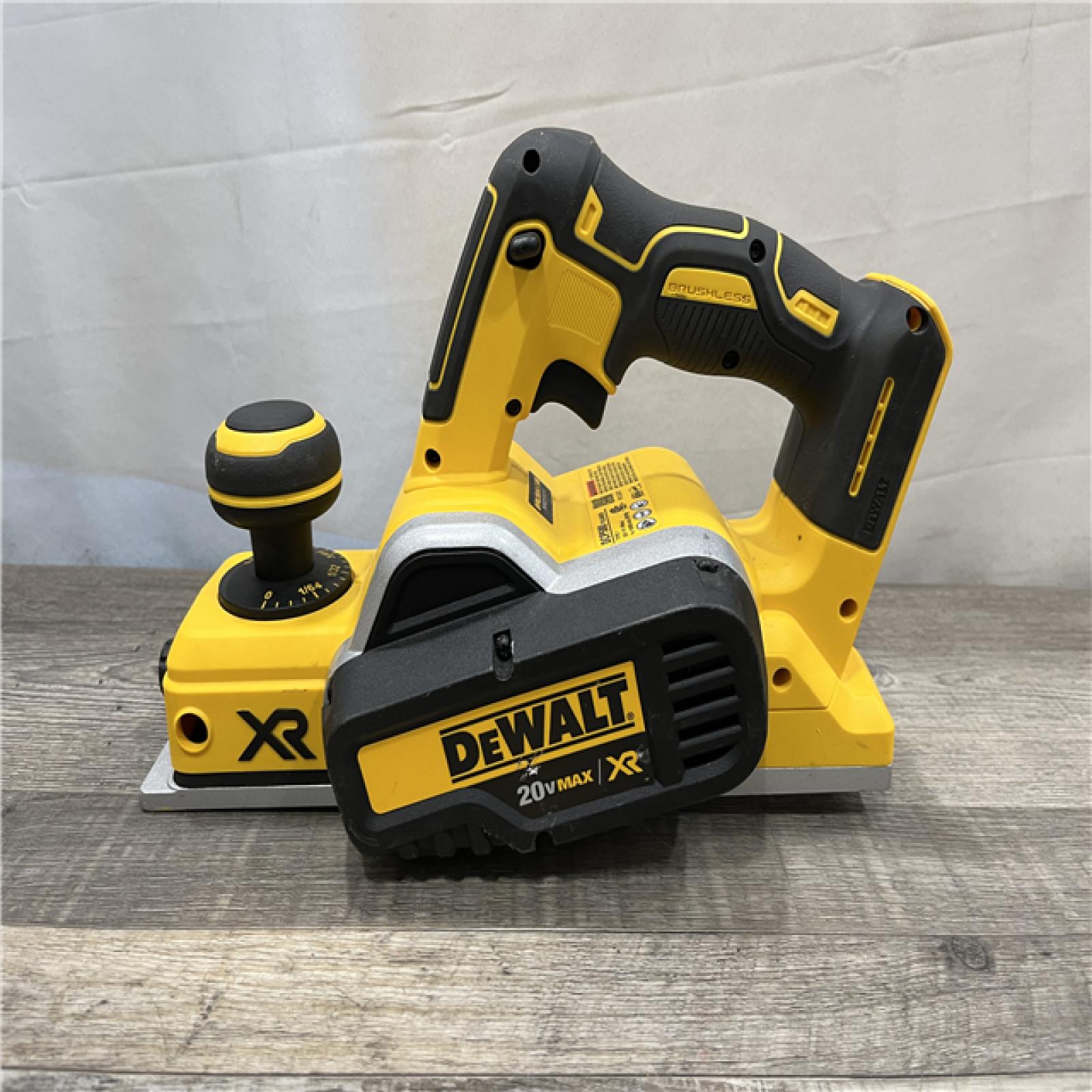 AS-IS DEWALT 20V MAX XR Cordless Brushless 3-1/4 in. Planer (Tool Only)