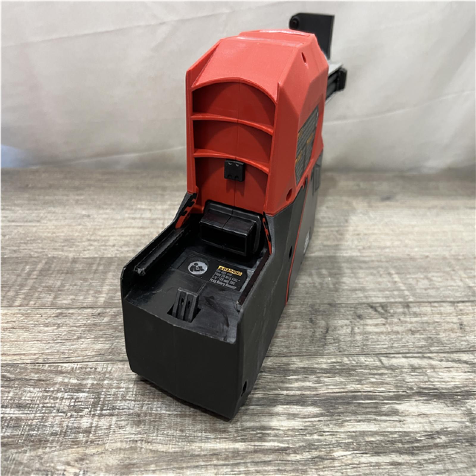 AS-IS Milwaukee FUEL 18-Volt Lithium-Ion Cordless 5/8 in. HammerVac HEPA Filtered Dust Extractor (Tool-Only)