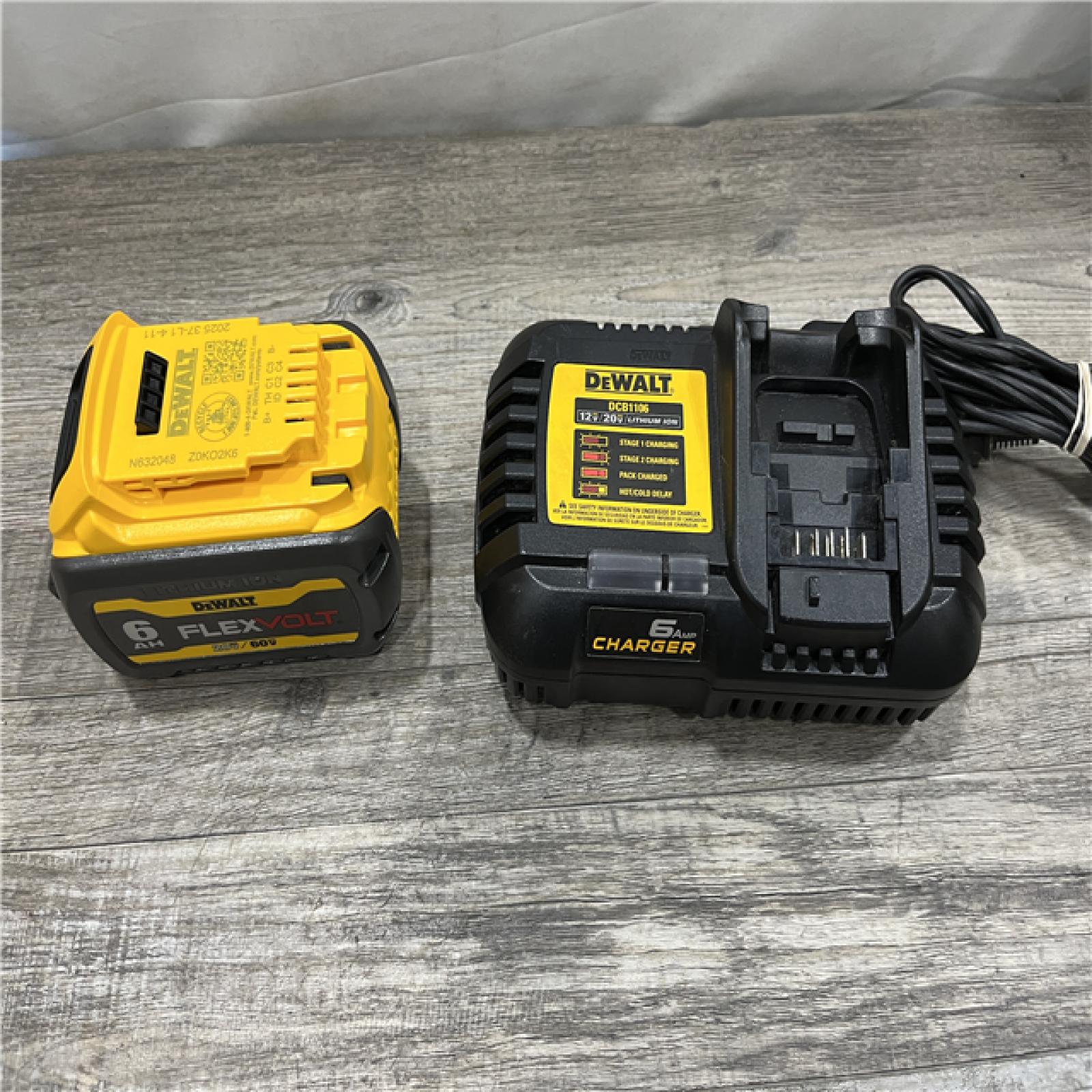 AS-IS DEWALT FLEXVOLT 20V/60V MAX Lithium-Ion 6.0Ah Battery Pack Kit