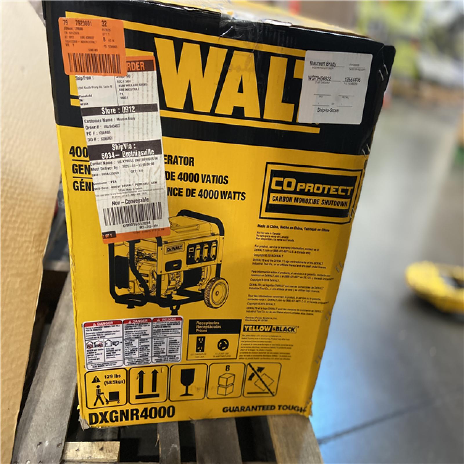 DALLAS LOCATION - NEW DEWALT 4500 / 4000- Watt Gas Powered Portable Generator with Idle Control, Covered Outlets and CO Protect -DXGNR4000