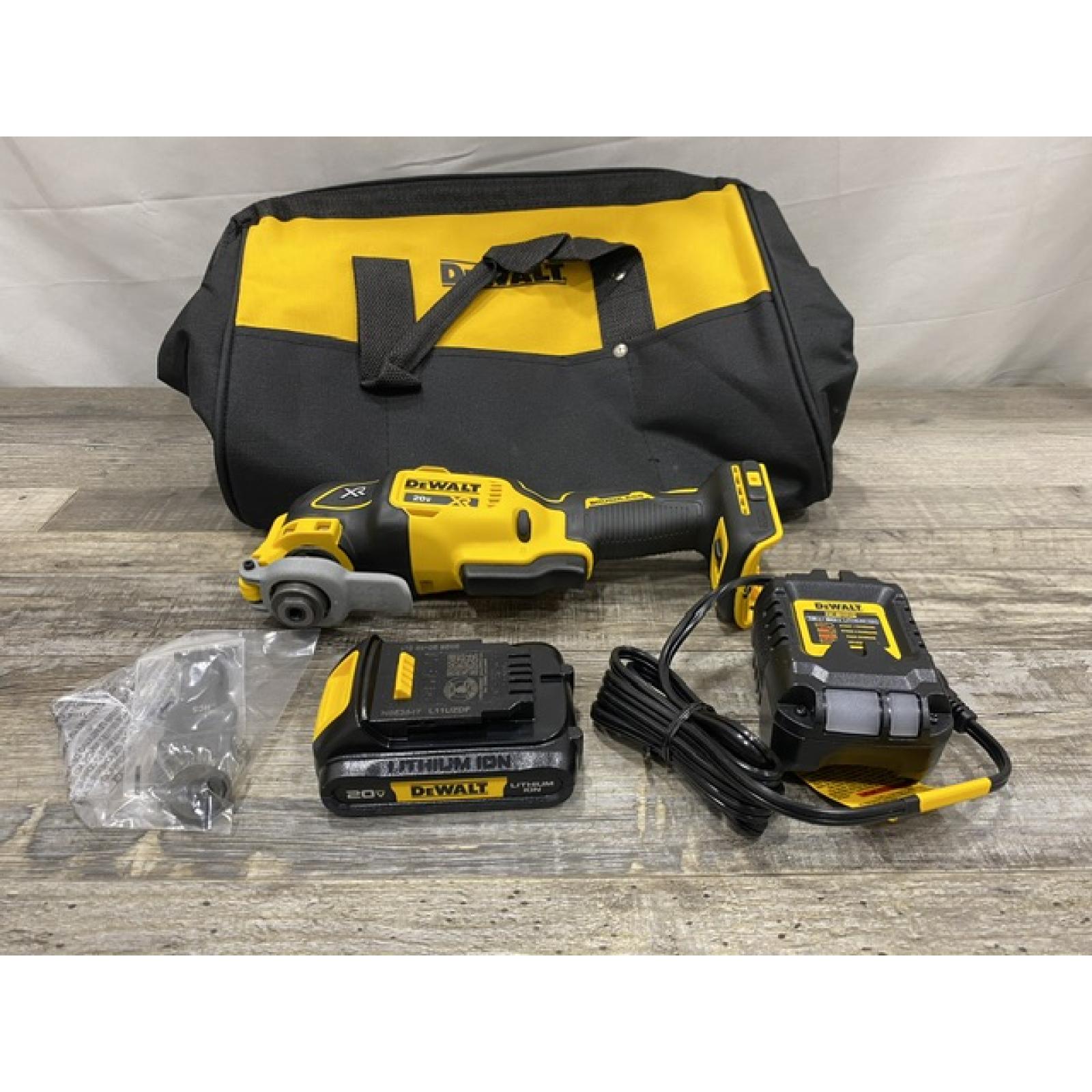 AS-IS DEWALT 20V MAX XR Cordless Brushless 3-Speed Oscillating Multi Tool Kit