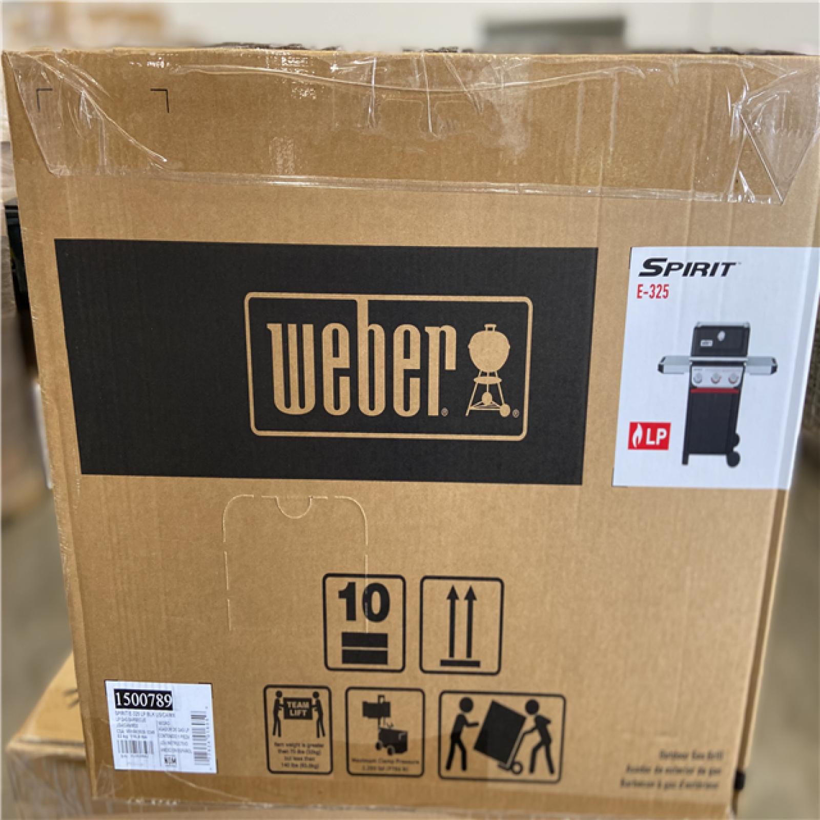 DALLAS LOCATION - Weber Spirit E-325 3-Burner Liquid Propane Gas Grill in Black with Sear Zone