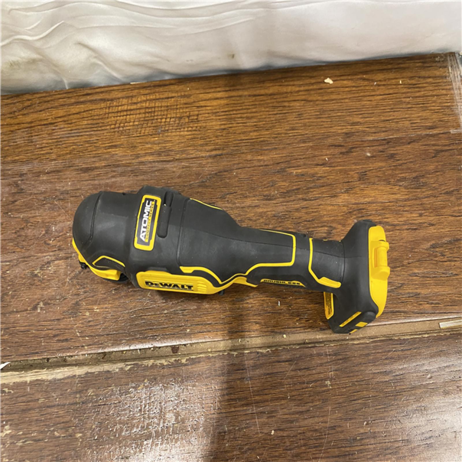 AS-IS DEWALT ATOMIC 20V MAX Cordless Brushless Oscillating Multi Tool (Tool Only)