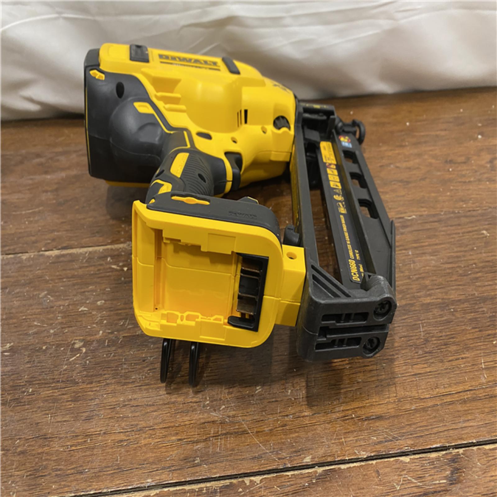 AS-IS DeWalt DCN660D1 20V 16 Gauge Cordless Angled Finish Nailer Kit W/ 2Ah Battery