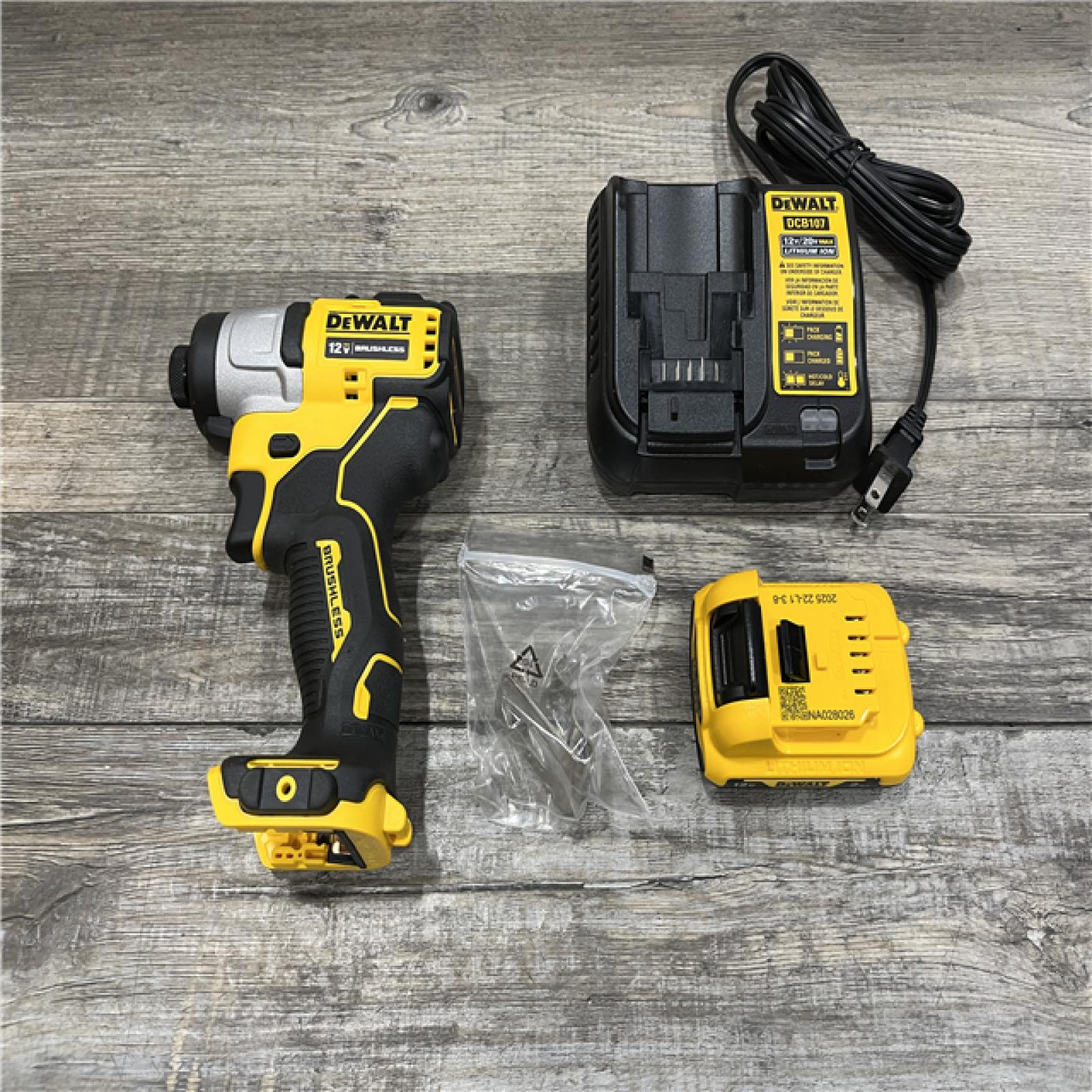 AS-IS DEWALT XTREME 12V MAX Li-Ion 1/4 in. Impact Driver Kit