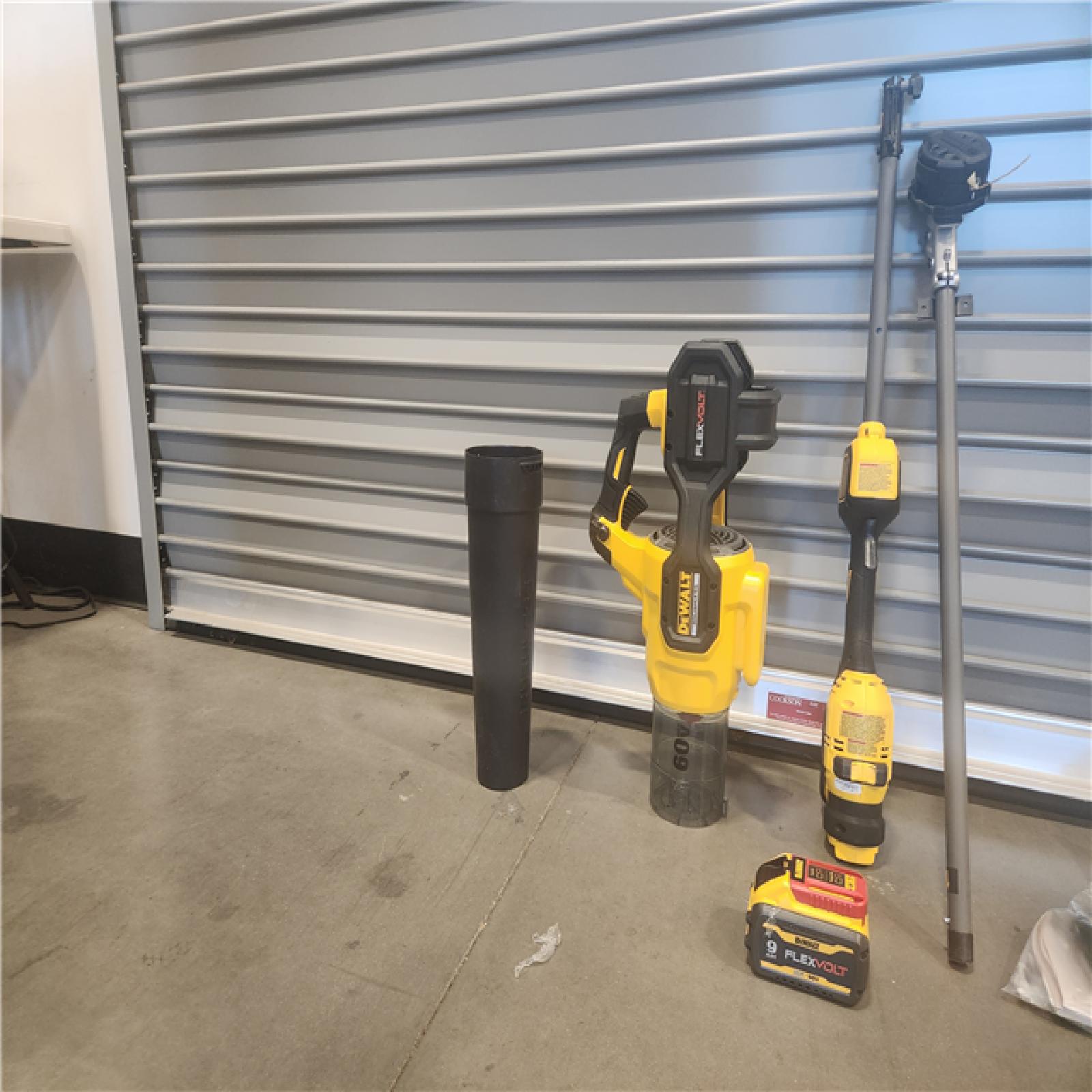 AS-IS- FLEXVOLT 60V MAX Cordless Battery Powered String Trimmer & Blower Combo Kit with (1) FLEXVOLT 3 Ah Battery & Charger