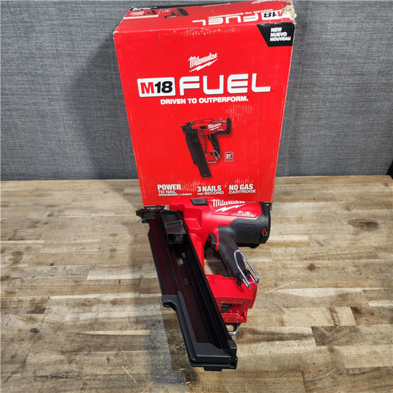 HOUSTON LOCATION - AS-IS Milwaukee 2744-20 M18 FUEL 3-1/2 in. 18V 21-Degree Lithium-Ion Brushless Cordless Framing Nailer (Tool-Only)
