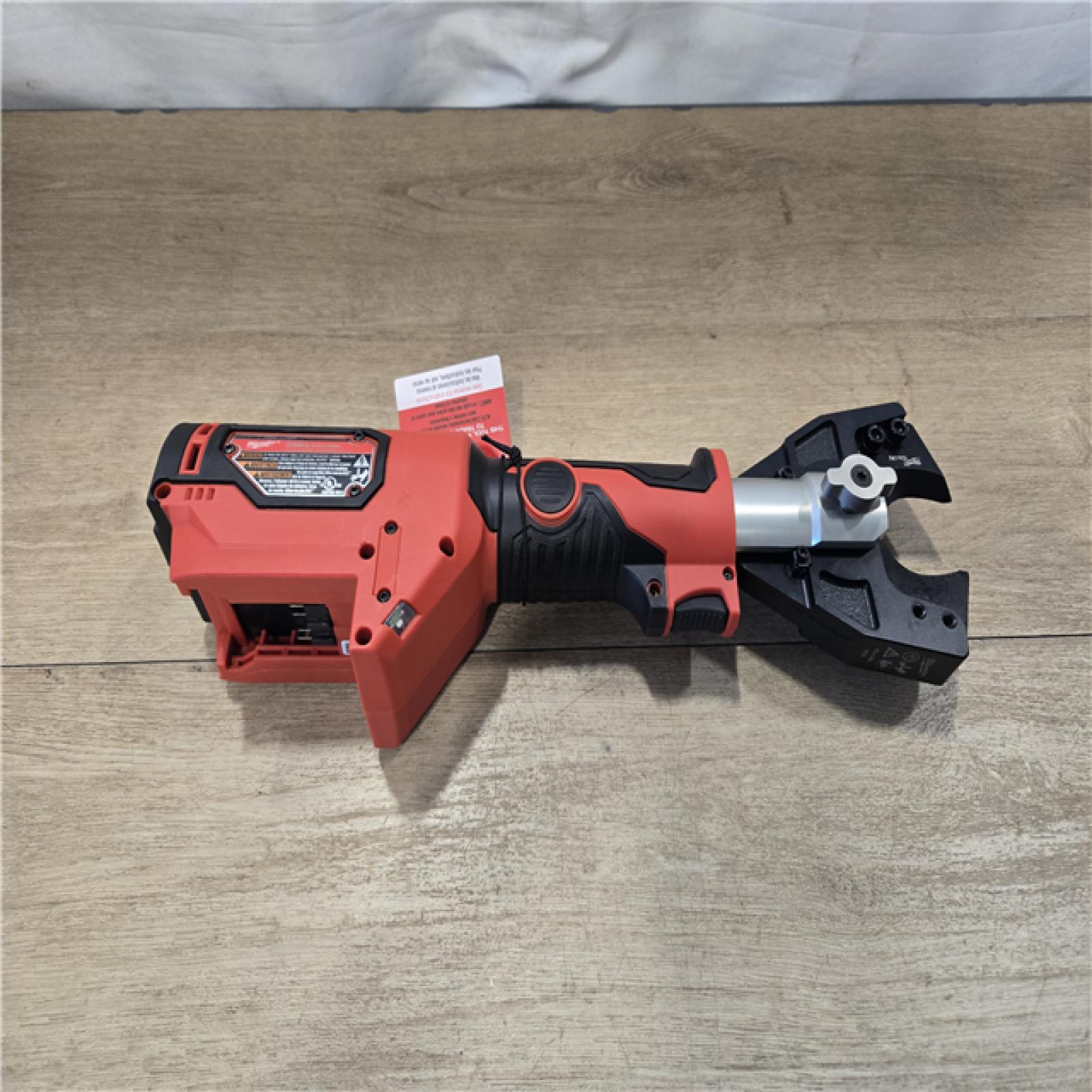 AS-IS Milwaukee M18 18V Lithium-Ion Cordless FORCE LOGIC Cable Cutter (Tool-Only)