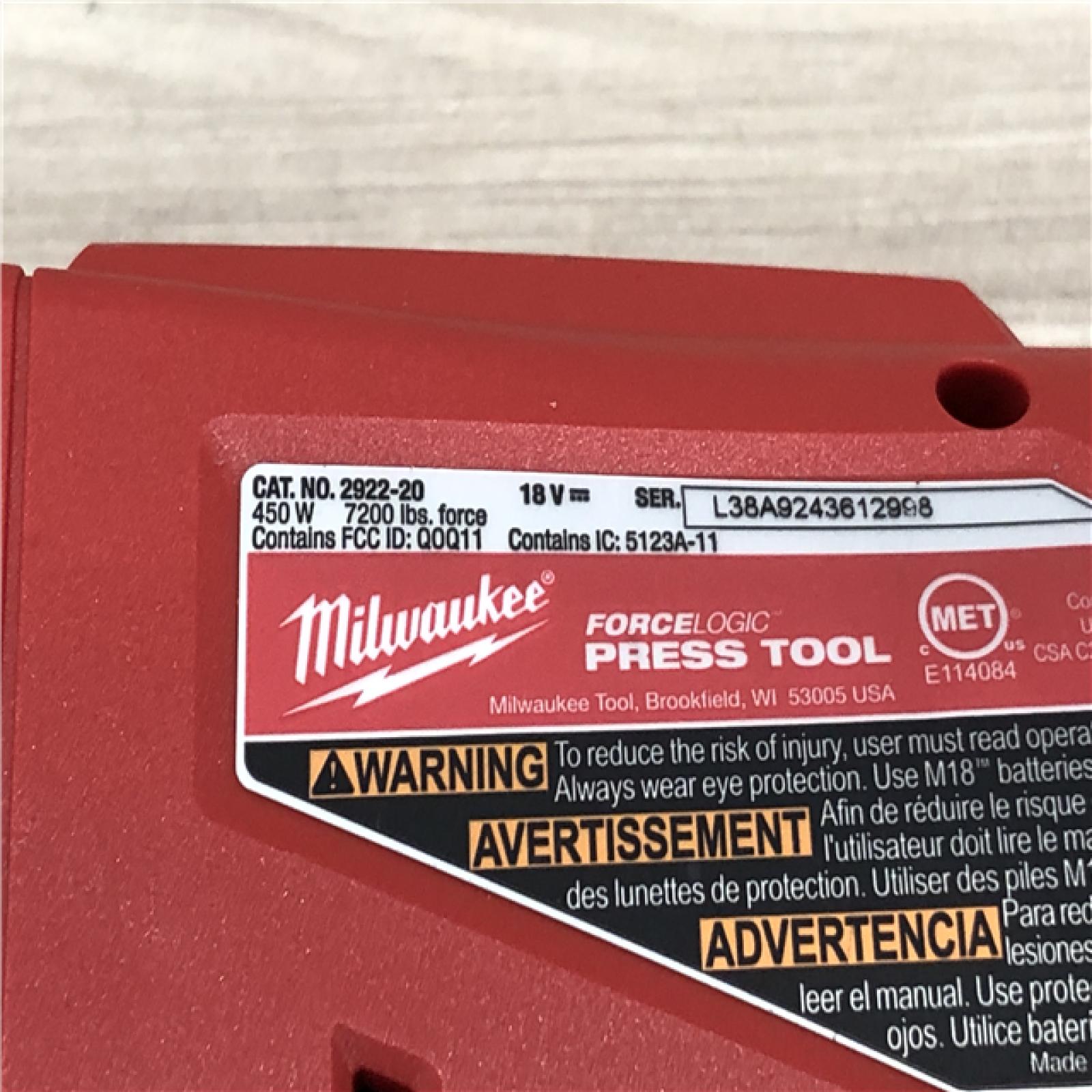 AS-IS Milwaukee 2922-20 M18 18-Volt Lithium-Ion Cordless FORCE LOGIC Press Tool (Tool-Only)