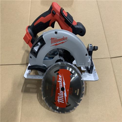 AS-IS - Milwaukee M18 18V Lithium-Ion Brushless Cordless 7-1/4 in. Circular Saw (Tool-Only)
