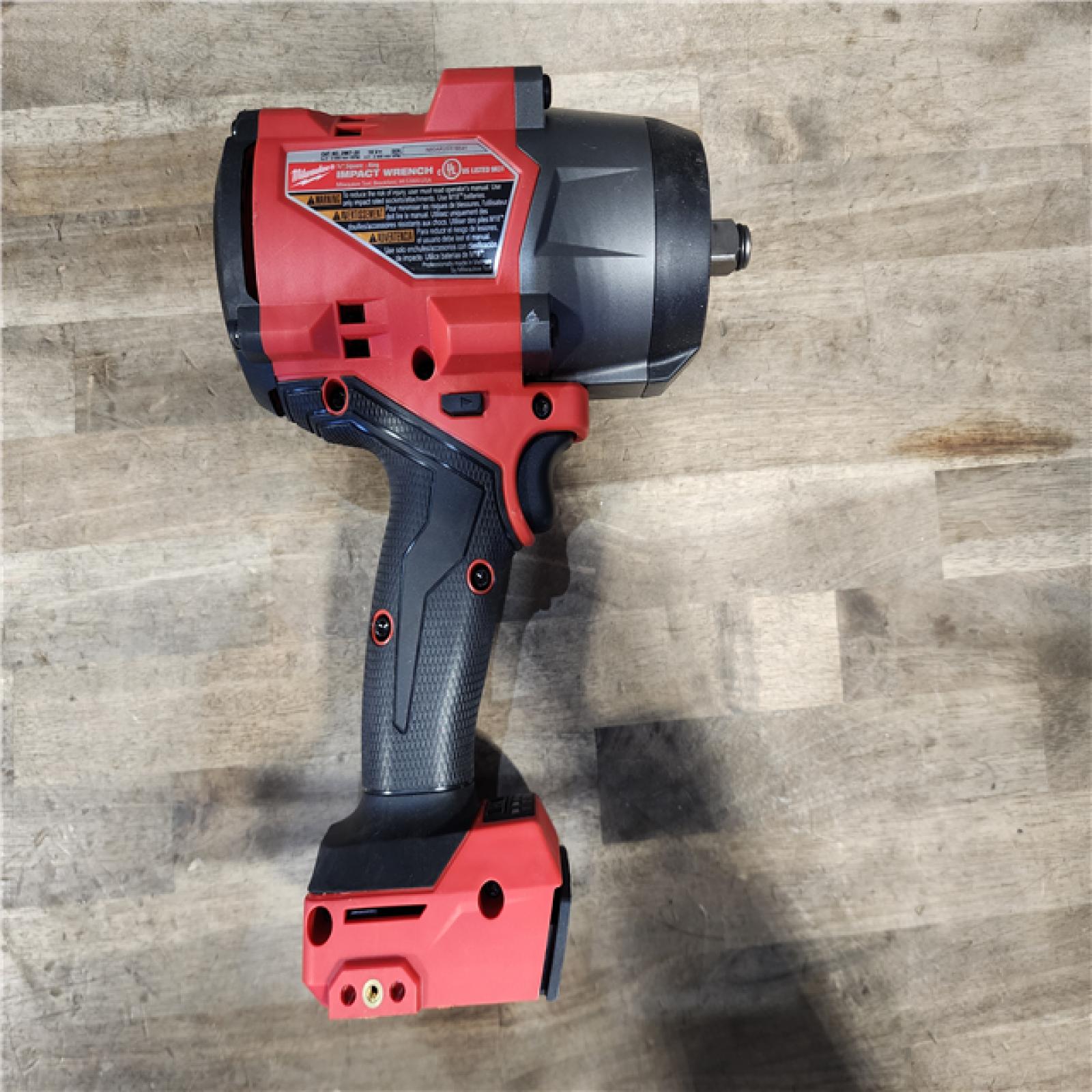 HOUSTON LOCATION - AS-IS Milwaukee M18 1/2 in. Cordless Brushless High Torque Impact Wrench Kit (Battery & Charger)