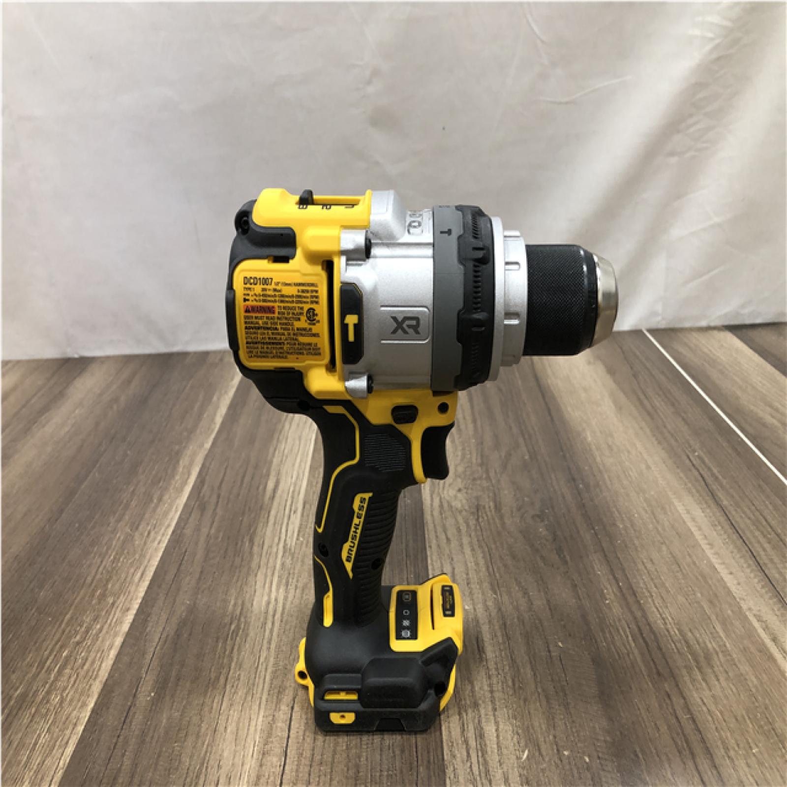 AS-IS DEWALT 20V XR Lithium-Ion Cordless Hammer Drill Kit