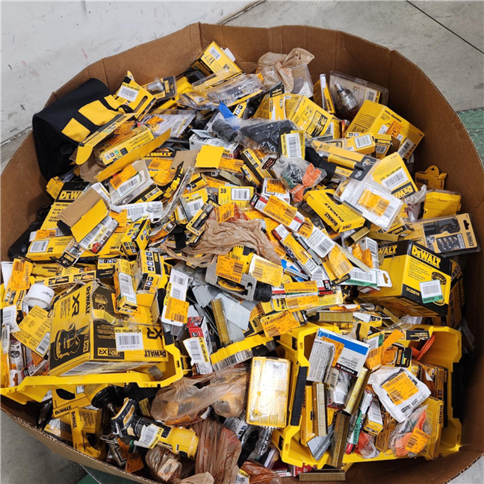 Dallas Location - As-Is DEWALT Tool Pallet