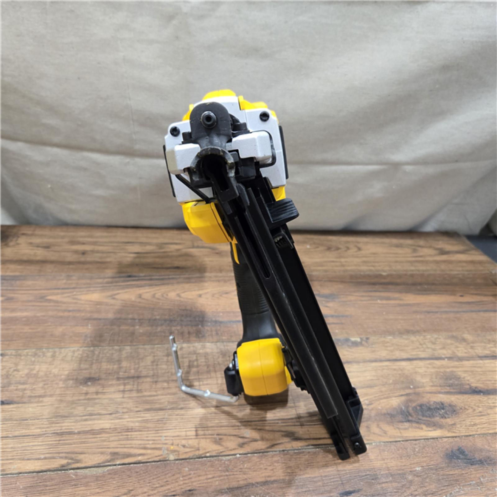 AS-IS DEWALT 20-Volt 21° Cordless Framing Nailer (Tool-Only)